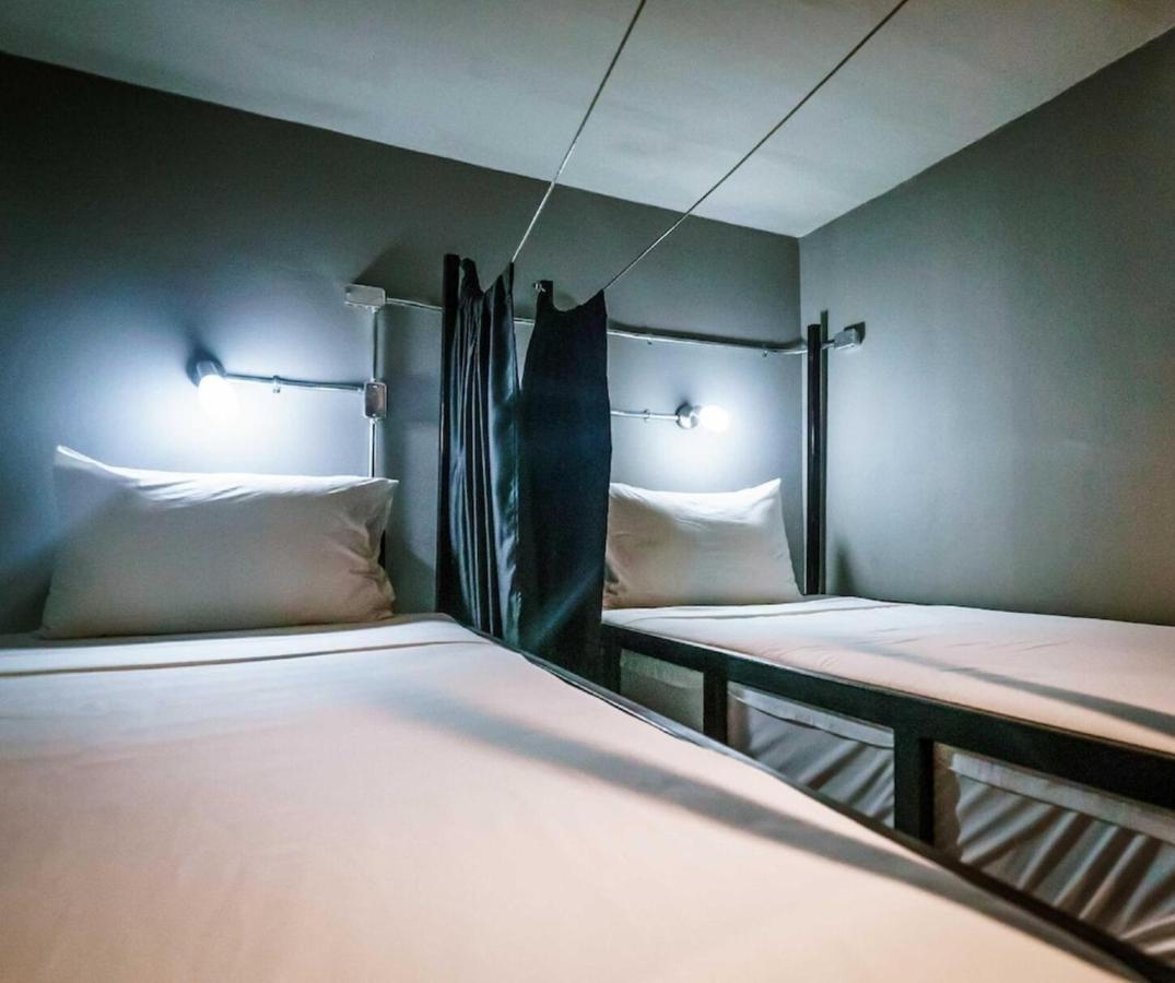 3Plus1 Hostel Patong Buitenkant foto