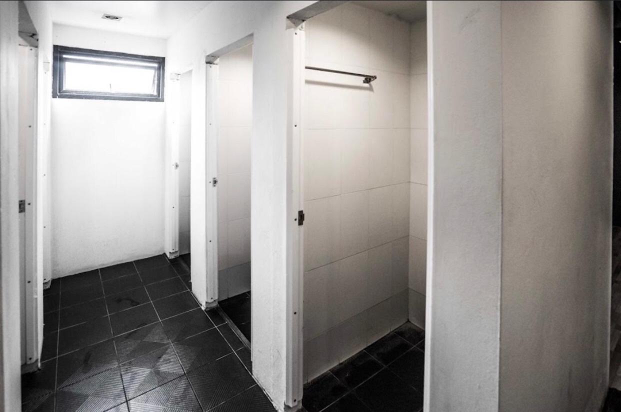 3Plus1 Hostel Patong Buitenkant foto